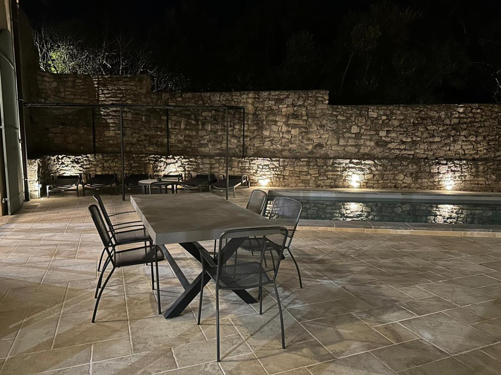 Appartement Avec Piscine Privee Dans Residence Pour 6 Personnes Uzès Zewnętrze zdjęcie