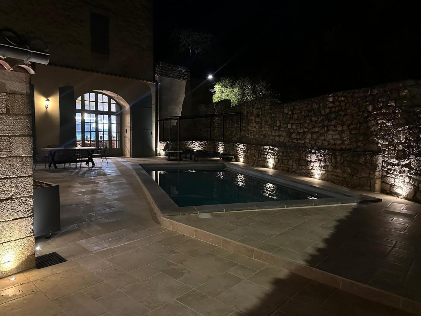 Appartement Avec Piscine Privee Dans Residence Pour 6 Personnes Uzès Zewnętrze zdjęcie